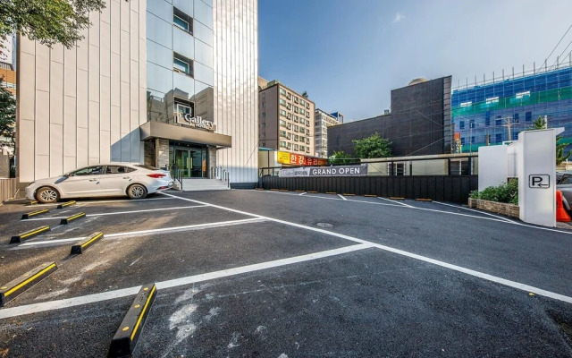 Pohang Jukdodong Gallery Hotel
