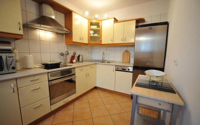 Apartament Tais