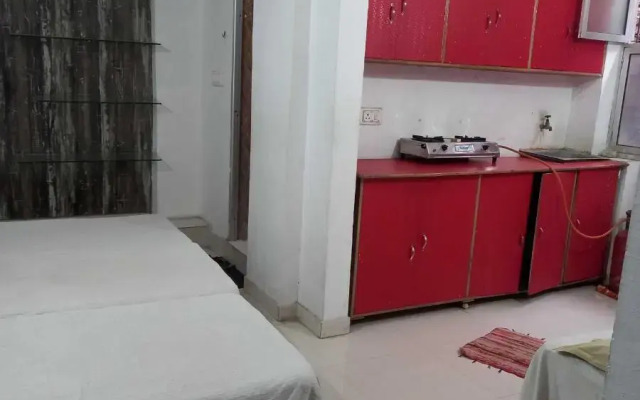 OYO HOME 93217 Atithi Geust House