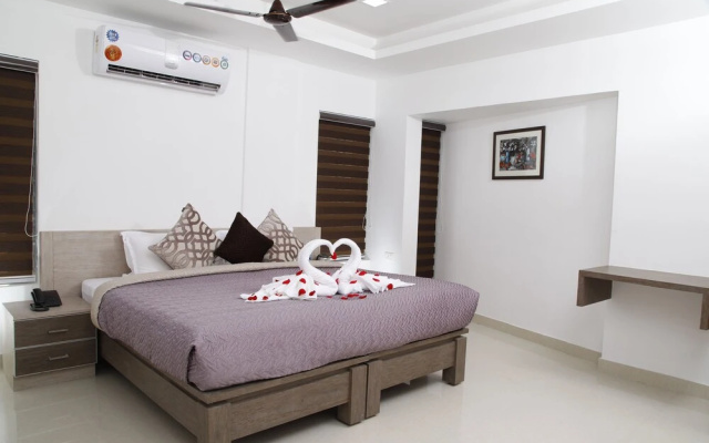 Chandra Inn