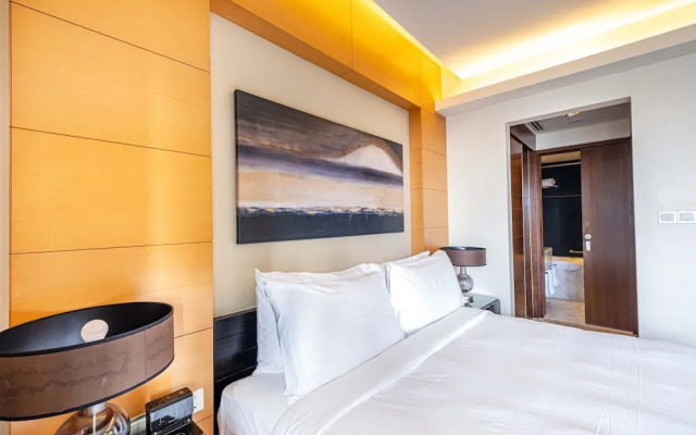 Comfy Studio at The Address Dubai Mall