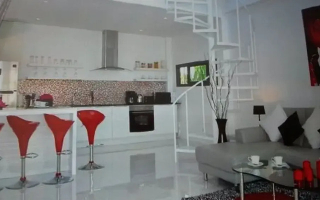Orisis Villa