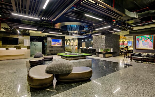 Zen Diamond Suites Hotel