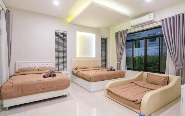 Villa me & you2
