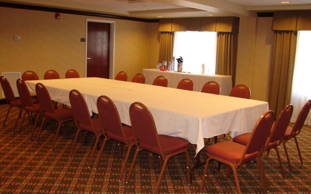 Holiday Inn Express Hotel & Suites Lexington-Downtown by IHG