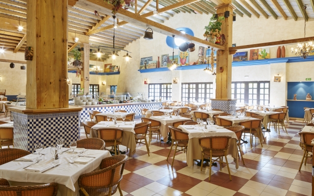 PortAventura Hotel El Paso - Includes unlimited access to PortAventura Park & 1 access to Ferrari Land