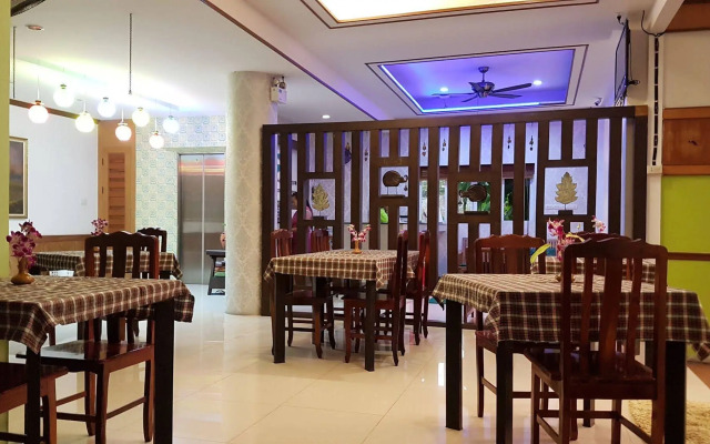 Green Harbor Hotel & Service Apartment