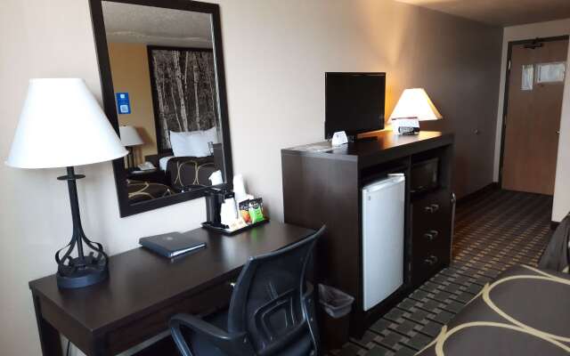 Super 8 by Wyndham Watertown