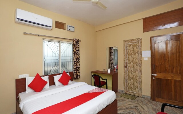 OYO 12756 Elite Stay