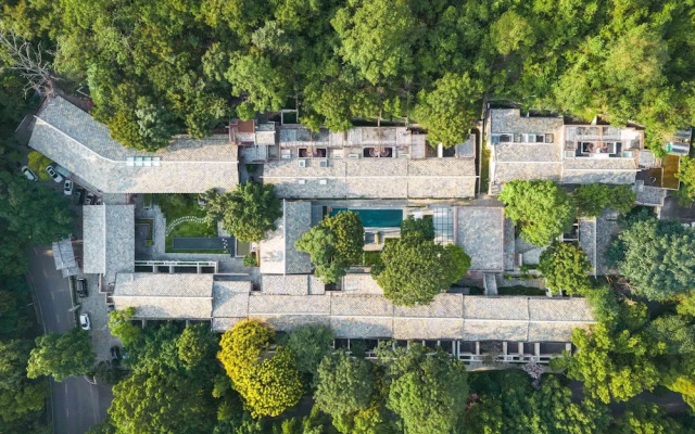 Yaojia Waterfall Village Resort