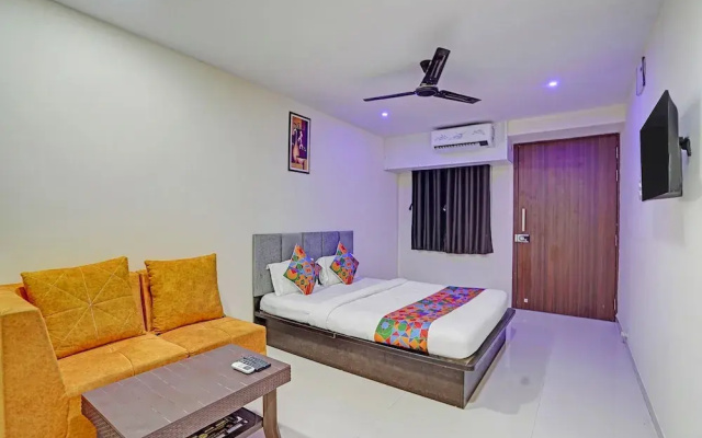 Fabhotel Rk Inn
