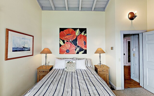 47 South Beach Rd Home