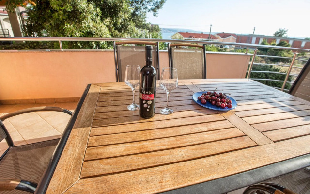 Apartments Villa Dina