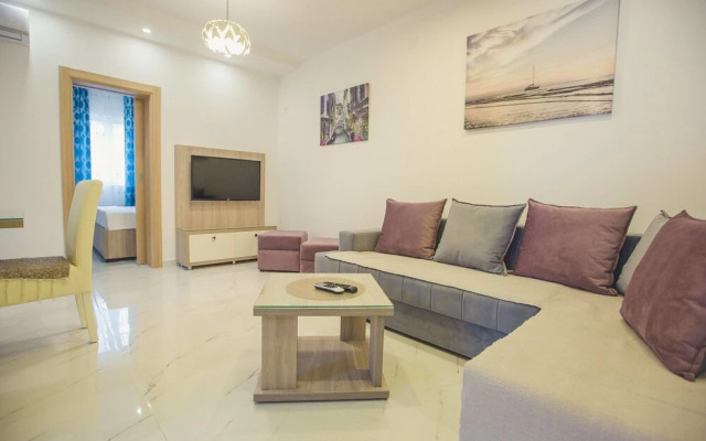 Nino Superior, One Bedroom Apartment With Terrace, No.3