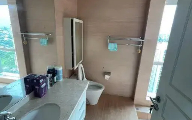 City Penthouse with Jakarta Skyline