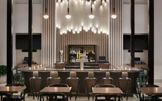 Embassy Suites Philadelphia - Valley Forge Hotel