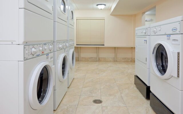 Staybridge Suites Philadelphia Valley Forge 422 by IHG