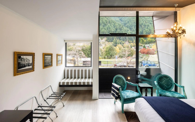 Queenstown Park Boutique Hotel