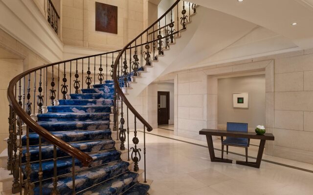 Al Habtoor Palace Hotel