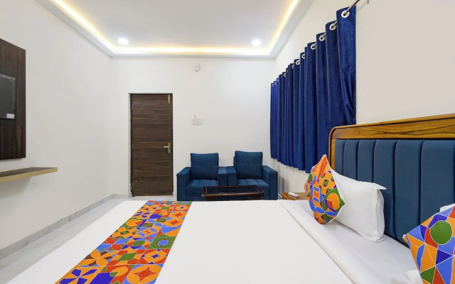 Fabhotel Rr Living Grand