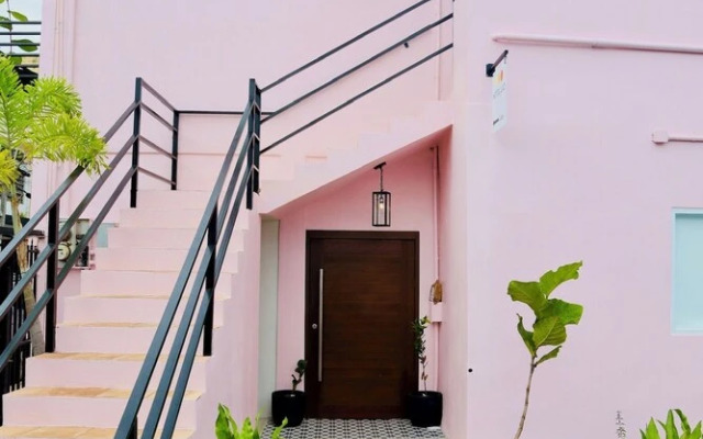Room 9: Sleek & Serene Stay in San Juan