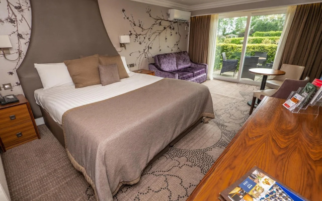 Ramada Resort by Wyndham Park Hall Wolverhampton