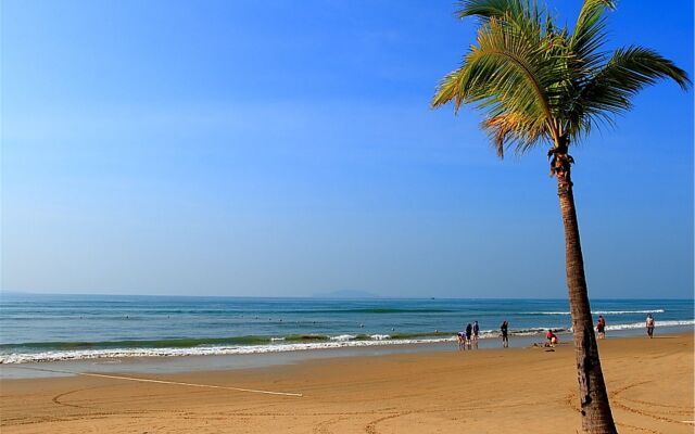 Sanya Bay Yingyuan Linhai Theme Hotel