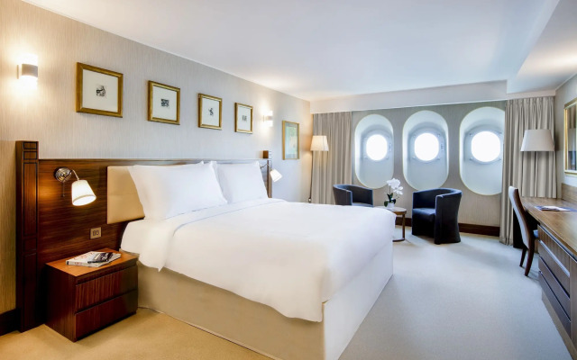 Queen Elizabeth 2 Hotel by Accor