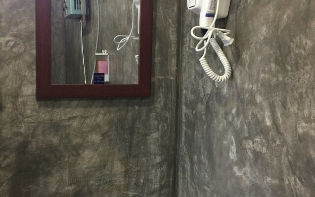 Shin Sane Guest House