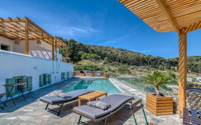 Magic 5 bdrm Villa With Swimming pool in Paros