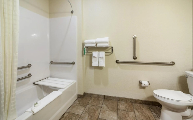 Cobblestone Inn & Suites - Kermit