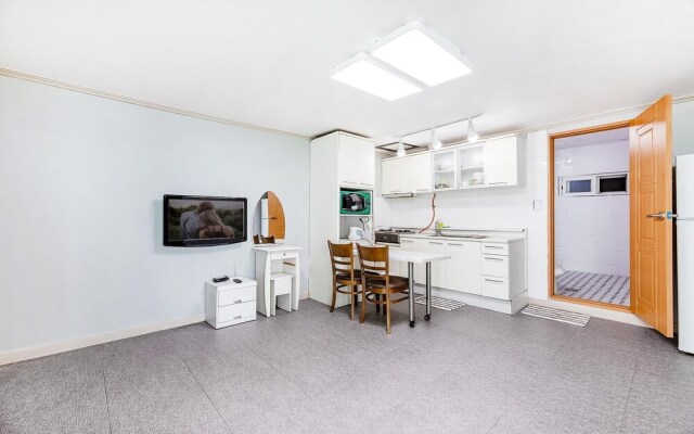 Namhae Baramundeok Pension