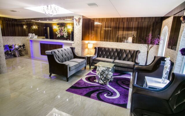 Ocean Beach Palace Hotel and Suites