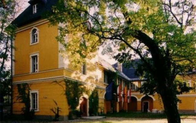 Schlosshotel St. Georgen