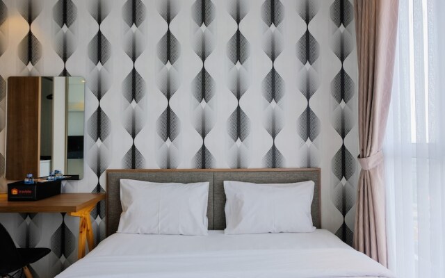 Homey and Comfy Studio Casa De Parco Apartment