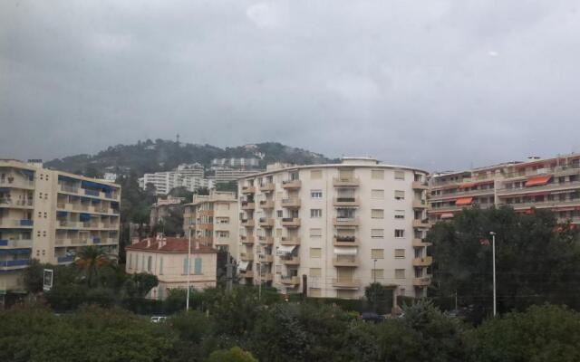 Elegant Apart in City Centre of Cannes