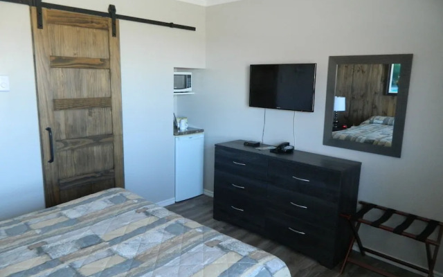Le Pirate Motel & Camping