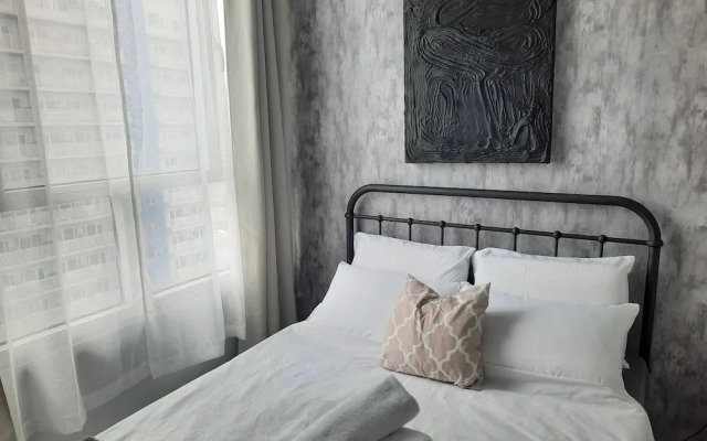 Relax in Style With Fast Wifi & Netflix