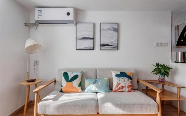 Locals Apartment House 01