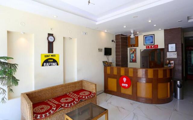 Hotel Devoy Inn