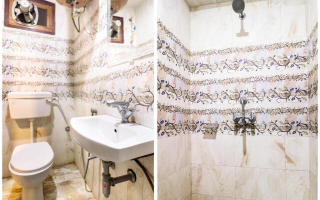 OYO 66249 Hotel Param Residency
