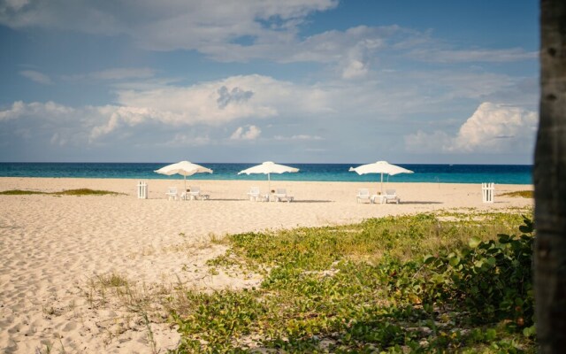 V Royal Luxury Villas