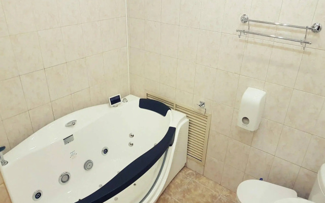 Парк-Отель Май