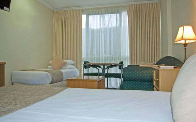 Admiralty Inn