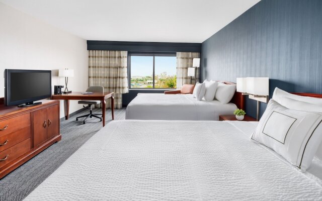 Courtyard Sacramento Folsom