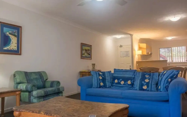 Beach Resort Ground Unit With Parking