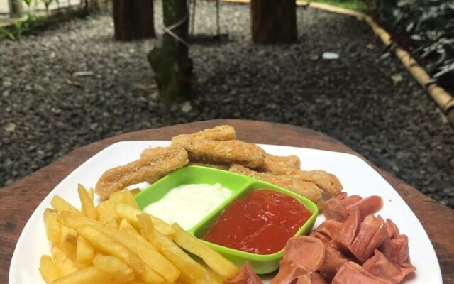 AQILAKOST n CAFE Gadog Puncak