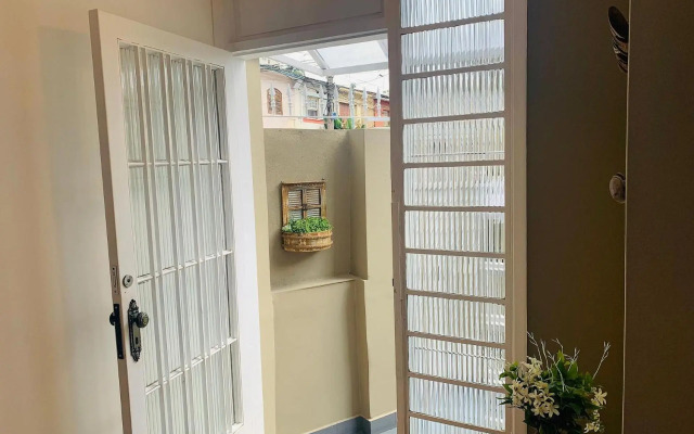 Lindo Sobrado ( 3 min. Consulado EUA)