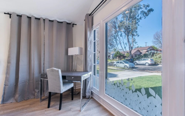 Luxurious Studio City Home