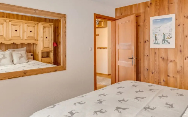 C r Monia Ollon in Ollon